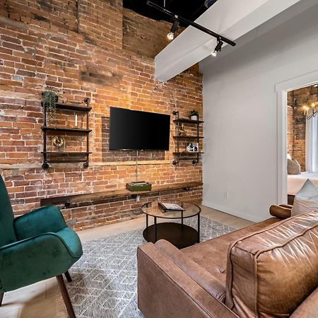 The Goodman: Front Street Flats Apartment Belleville Luaran gambar