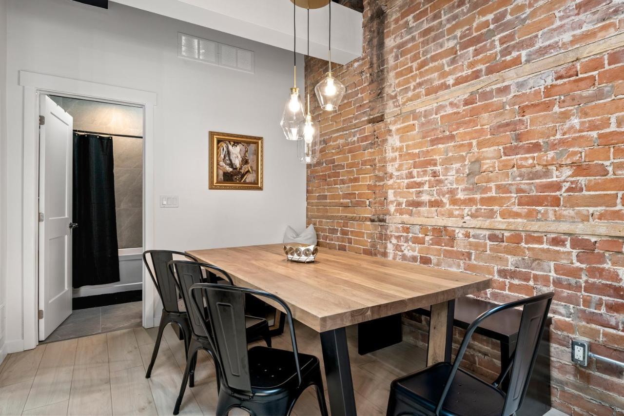 The Goodman: Front Street Flats Apartment Belleville Luaran gambar